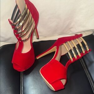 Elegant velvet Red Peep-Toe Heels with Gold Accents size 41
